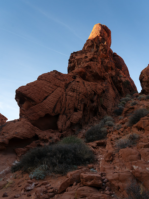The last rays on Valley of Fire's red Rocks