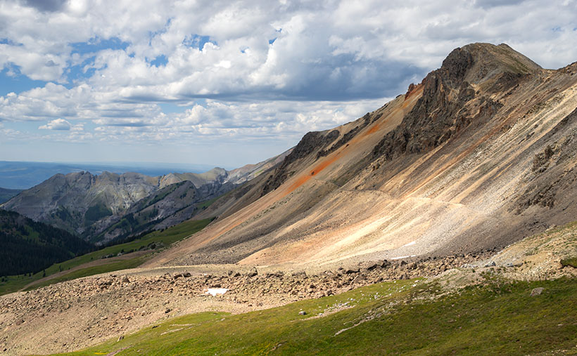 Breathtaking view from Engineer Pass, showcasing Engineer Mountain and ancient mule trails